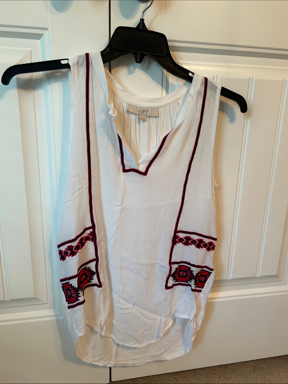 LOFT White Sleeveless Embroidered V-Neck Top with Red and Navy Accents
